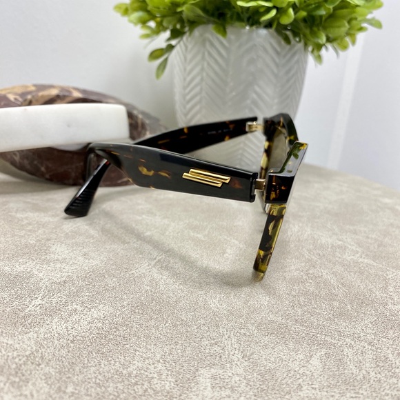 BOTTEGA VENETA 55mm Cat Eye Sunglasses Havana Frame Brown Lens | New in Case - Picture 5 of 11